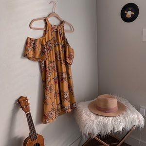 Scoop sleeve floral dress